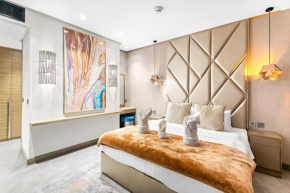 FIRST CLASS 2BR Elevated Luxury with Terrace